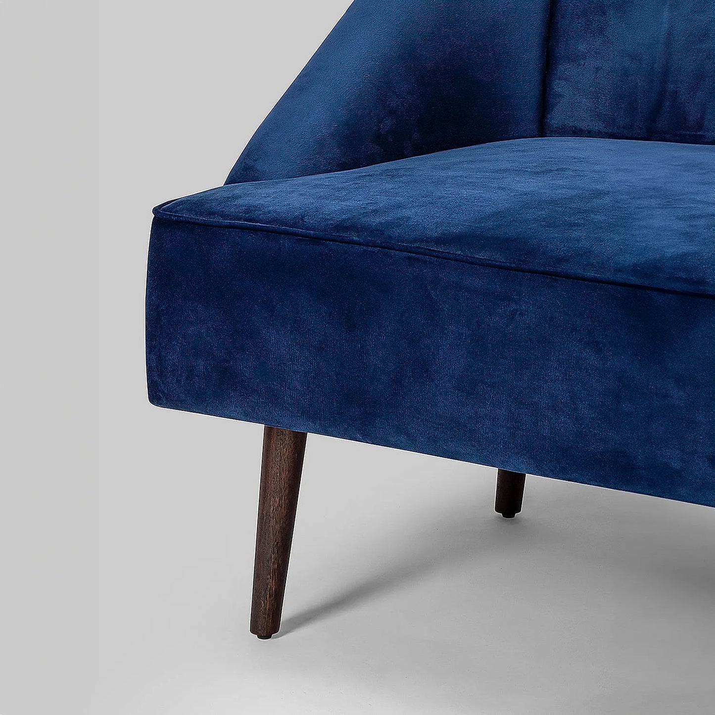 Logan Wooden Accent Chair (Velvet, Blue)